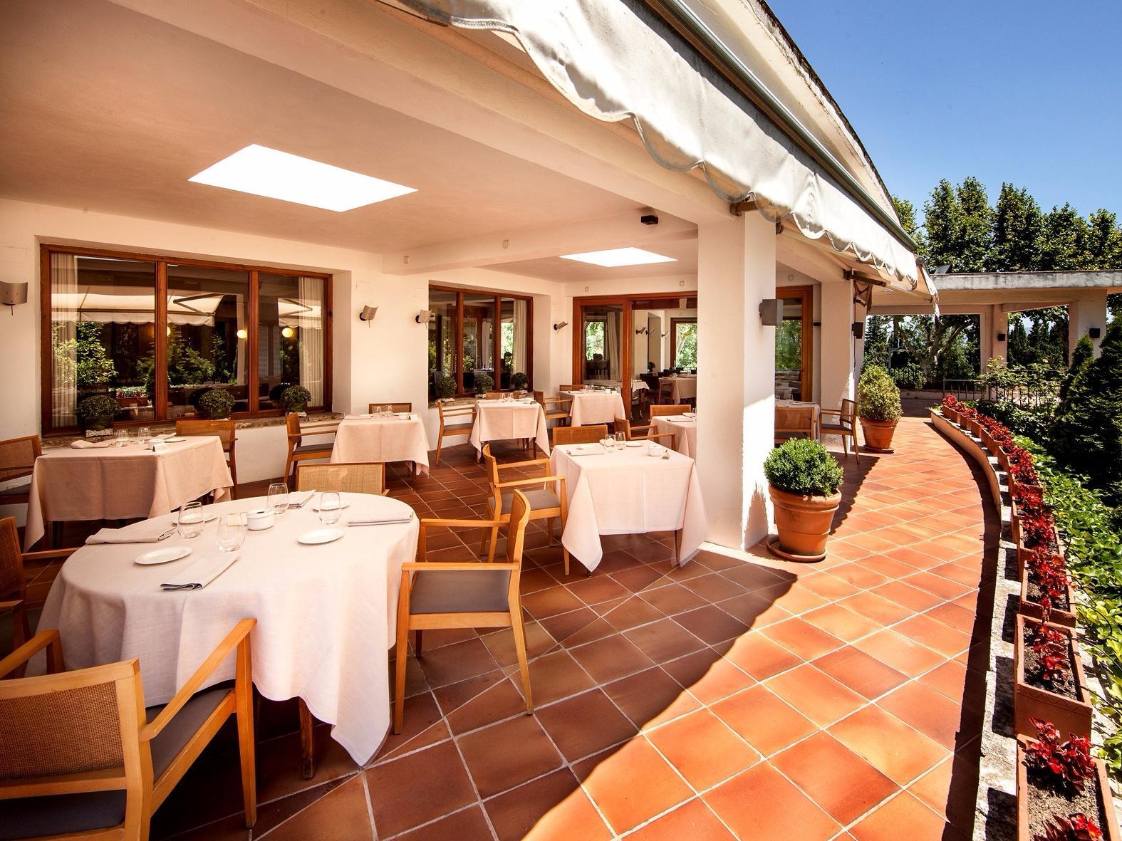 Emporda 4*图